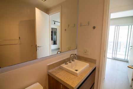 Banheiro de apartamento para alugar com 2 quartos, 75m² em Vila Gertrudes, São Paulo