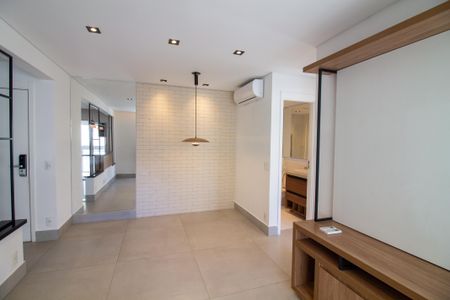 Apartamento para alugar com 75m², 2 quartos e 1 vagaSala