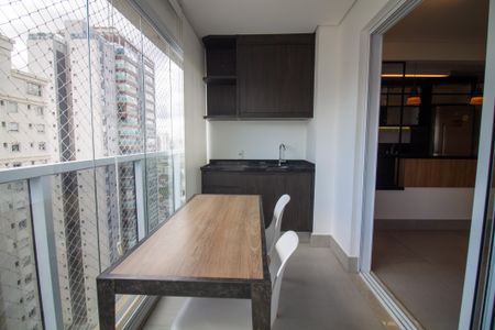 Apartamento para alugar com 75m², 2 quartos e 1 vagaVaranda