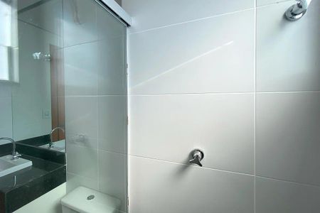 Apartamento para alugar com 62m², 2 quartos e 2 vagas Apartamento para alugar com 62m², 2 quartos e 2 vagasBanheiro