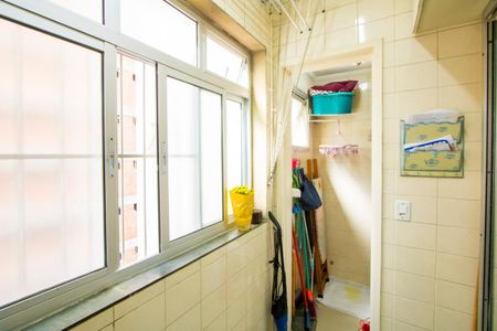 Apartamento à venda com 114m², 3 quartos e 1 vagaÁrea de serviço