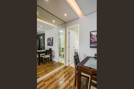 Apartamento para alugar com 62m², 2 quartos e 1 vagaSala