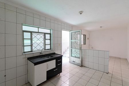 Cozinha  de casa para alugar com 1 quarto, 65m² em Cidade Antônio Estevão de Carvalho, São Paulo
