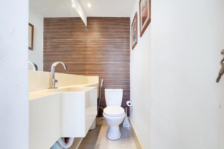 Apartamento para alugar com 176m², 3 quartos e 2 vagasLavabo