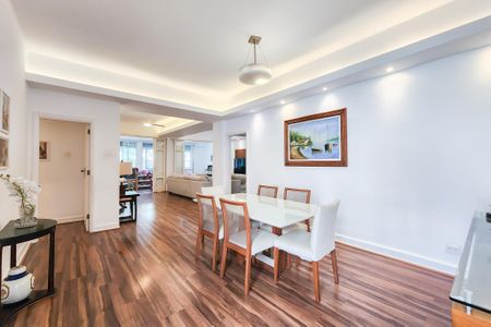 Sala de apartamento à venda com 3 quartos, 176m² em Laranjeiras, Rio de Janeiro