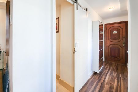 Apartamento para alugar com 176m², 3 quartos e 2 vagasLavabo