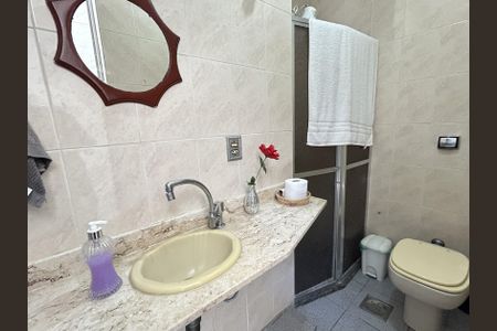 Casa à venda com 900m², 3 quartos e 7 vagasBanheiro Social 2