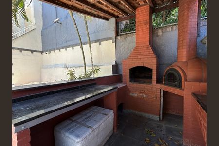 Casa à venda com 900m², 3 quartos e 7 vagasÁrea comum - Churrasqueira