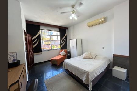 Casa à venda com 900m², 3 quartos e 7 vagasSuíte 3