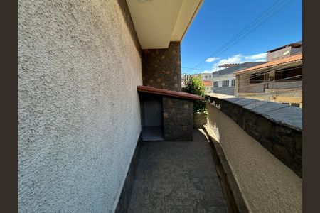 Casa à venda com 900m², 3 quartos e 7 vagasCanil