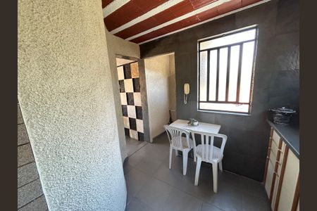 Casa à venda com 900m², 3 quartos e 7 vagasCozinha 2