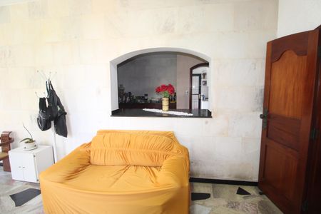 Casa à venda com 900m², 3 quartos e 7 vagasSala 1