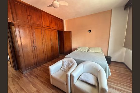 Casa à venda com 900m², 3 quartos e 7 vagasSuíte 1