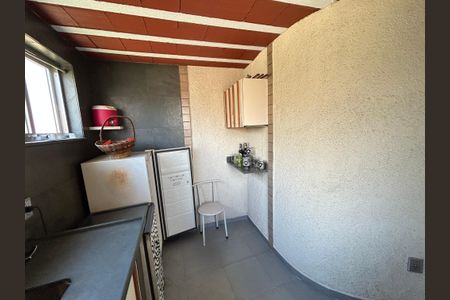 Casa à venda com 900m², 3 quartos e 7 vagasCozinha 2