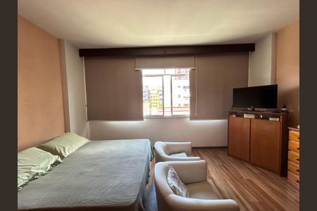 Casa à venda com 900m², 3 quartos e 7 vagasSuíte 1