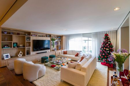 Apartamento à venda com 3 quartos, 214m² em Vila Morumbi, São Paulo