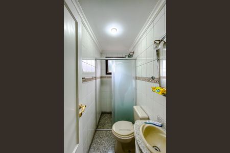 Apartamento para alugar com 394m², 4 quartos e 5 vagas Apartamento para alugar com 394m², 4 quartos e 5 vagasBanheiro de serviço