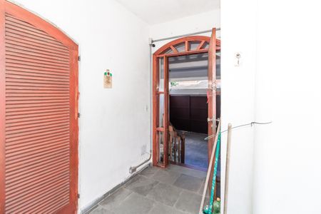 Casa à venda com 197m², 3 quartos e 4 vagasQuintal