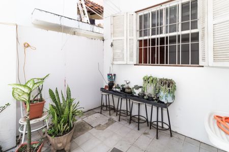 Casa à venda com 197m², 3 quartos e 4 vagasQuintal