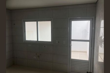 Casa à venda com 100m², 3 quartos e 2 vagas