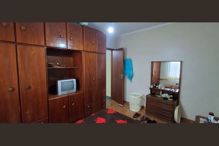 Casa à venda com 166m², 4 quartos e 5 vagasQuarto 3