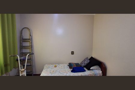 Casa à venda com 166m², 4 quartos e 5 vagasQuarto 2