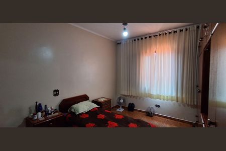 Casa à venda com 166m², 4 quartos e 5 vagasQuarto 3