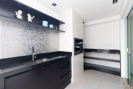 Casa à venda com 265m², 4 quartos e 4 vagasChurrasqueira