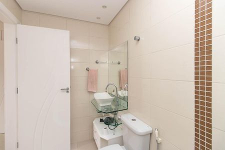 Casa à venda com 265m², 4 quartos e 4 vagasBanheiro da Suíte
