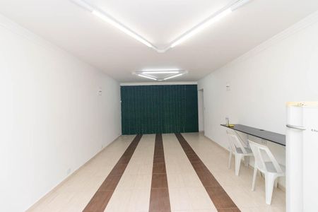 Casa à venda com 265m², 4 quartos e 4 vagasSalão de festas