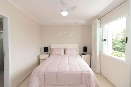 Casa à venda com 265m², 4 quartos e 4 vagasQuarto Suíte