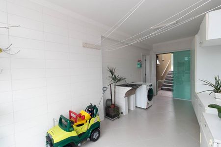Casa à venda com 265m², 4 quartos e 4 vagasÁrea de Serviço