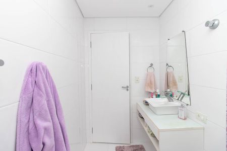 Casa à venda com 265m², 4 quartos e 4 vagasBanheiro Social