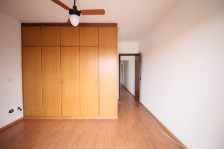 Casa à venda com 3 quartos, 276m² em Jardim Namba, São Paulo