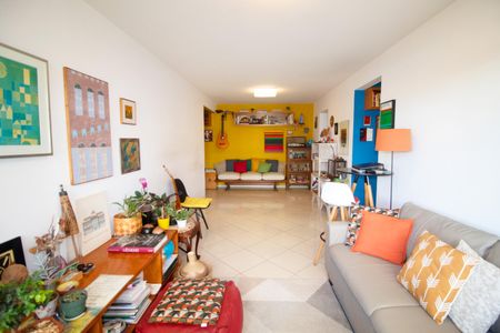 Sala de apartamento à venda com 2 quartos, 80m² em Pinheiros, São Paulo