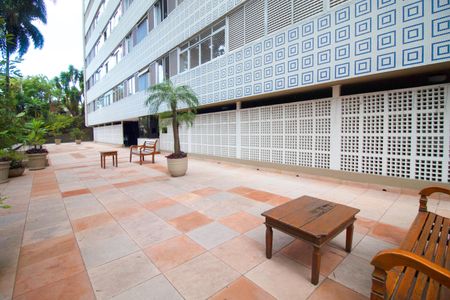 Apartamento à venda com 80m², 2 quartos e 1 vagaÁrea comum