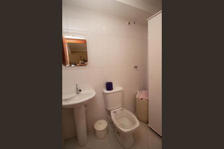 Casa à venda com 155m², 3 quartos e 4 vagasBanheiro de serviço