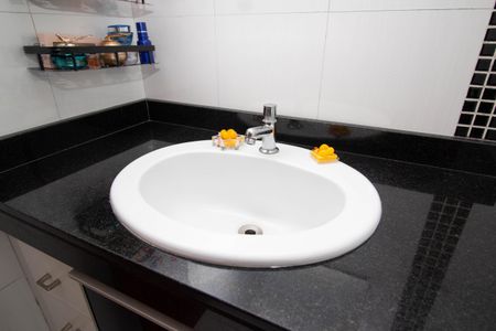 Casa à venda com 155m², 3 quartos e 4 vagasBanheiro da Suíte 2