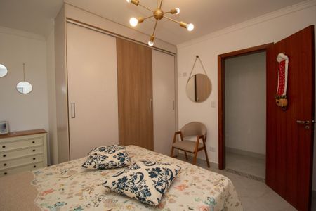 Casa à venda com 155m², 3 quartos e 4 vagasQuarto 1 - Suíte 1