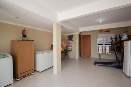 Casa à venda com 155m², 3 quartos e 4 vagasSalão