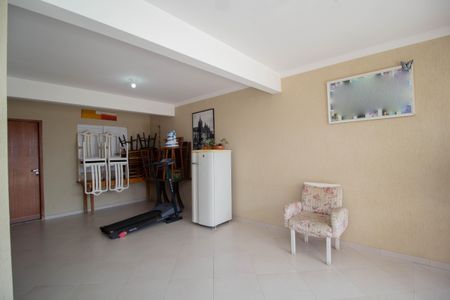 Casa à venda com 155m², 3 quartos e 4 vagasSalão