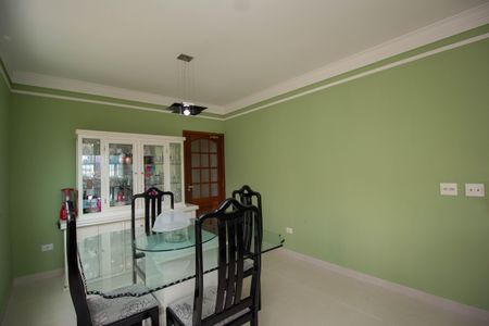 Casa à venda com 155m², 3 quartos e 4 vagasCopa