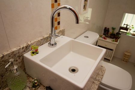 Casa à venda com 155m², 3 quartos e 4 vagasLavabo