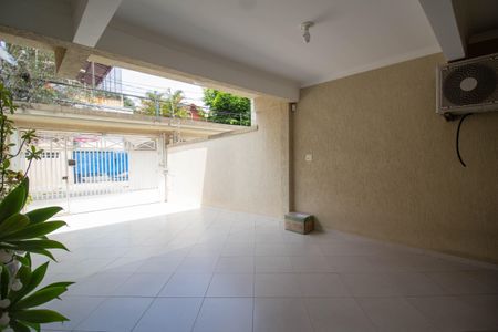 Casa à venda com 155m², 3 quartos e 4 vagasGaragem