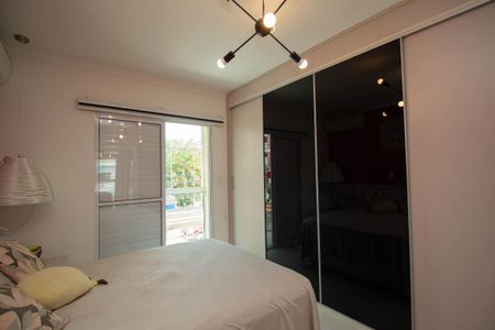 Casa à venda com 155m², 3 quartos e 4 vagasQuarto 2 - Suíte 2