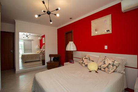 Casa à venda com 155m², 3 quartos e 4 vagasQuarto 2 - Suíte 2