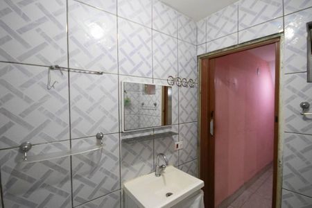 Casa para alugar com 75m², 1 quarto e sem vagaBanheiro 