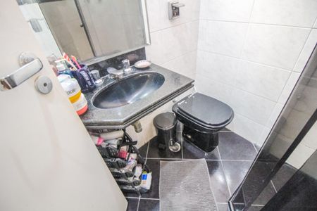 Apartamento à venda com 125m², 3 quartos e 3 vagasBanheiro 2 