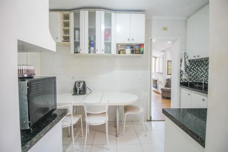 Apartamento à venda com 125m², 3 quartos e 3 vagasCozinha