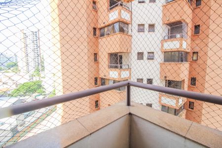 Apartamento à venda com 125m², 3 quartos e 3 vagasQuarto 3 - Varanda